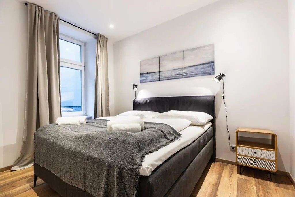 Modern Apartment Next To Subway Station Vienna Austria